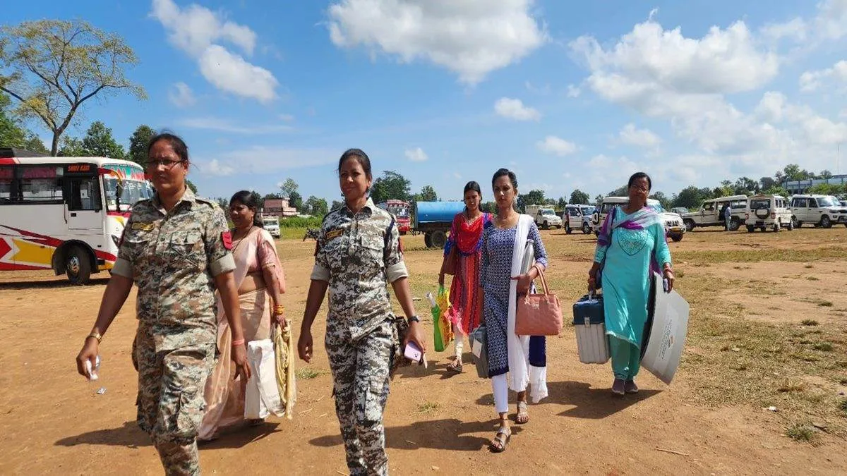 बस्तर : महिलाकर्मियों के हाथों में मतगणना की जिम्मेदारी