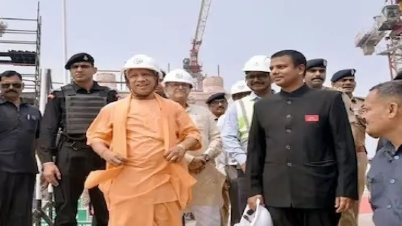 UP news : रामलला और हनुमंत लला के दर्शन के बाद शुरू हुई योगी कैबिनेट की बैठक - Video