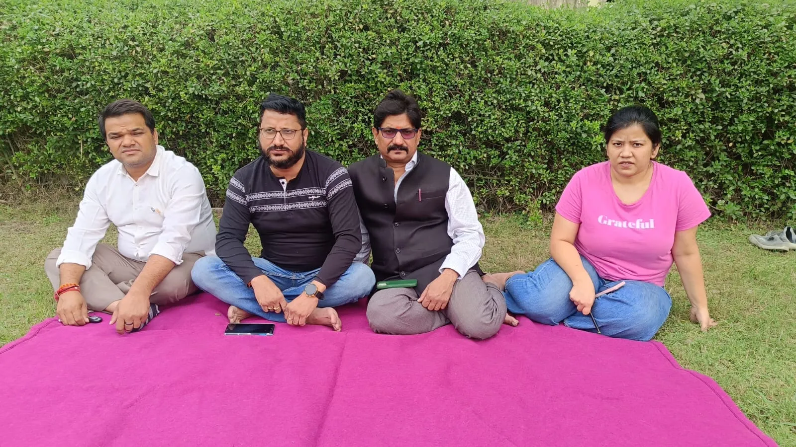 गदरपुर: प्रभारी चिकित्सा अधिकारी के अभद्र व्यवहार से आक्रोशित चिकित्सक बैठे धरने पर