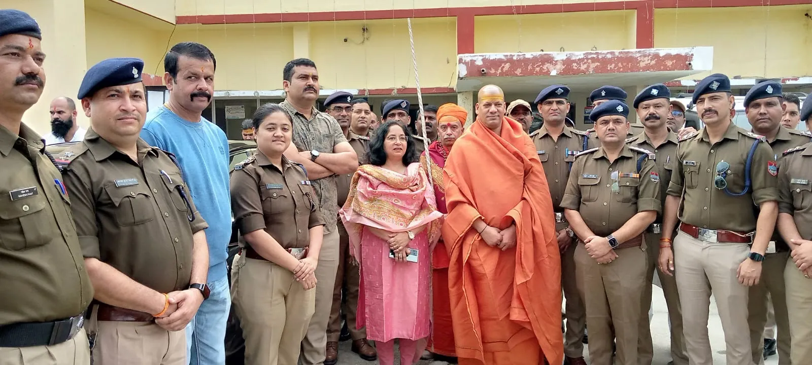 काशीपुर: महामंडलेश्वर कैलाशानंद गिरि ने कोतवाली मंदिर में की पूजा