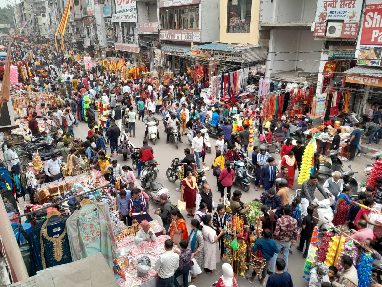 रुद्रपुर: यूएसनगर में धनतेरस पर करीब 700 करोड़ का कारोबार
