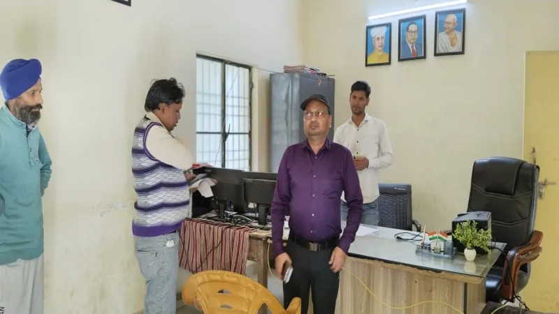 12 - 2023-11-28T153257.453