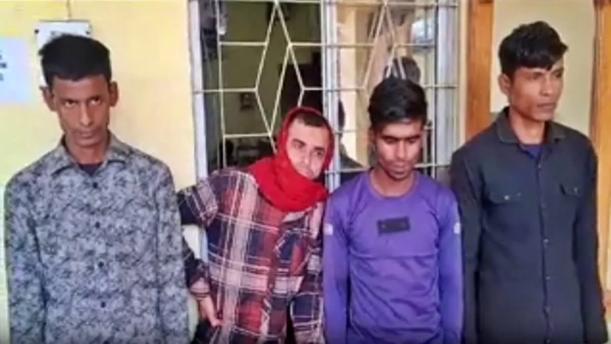 त्रिपुरा पुलिस ने पकड़े 14 अवैध बांग्लादेशी नागरिक