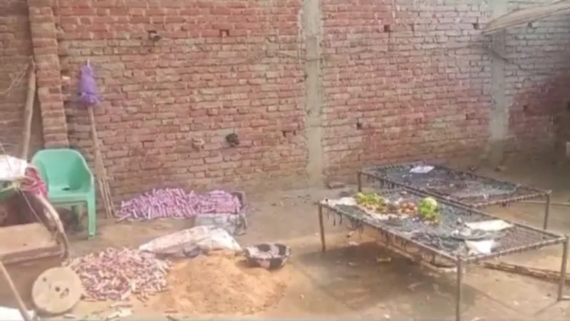 रायबरेली : घर के भीतर पटाखा बनाते समय हुआ विस्फोट, चार बच्चे झुलसे