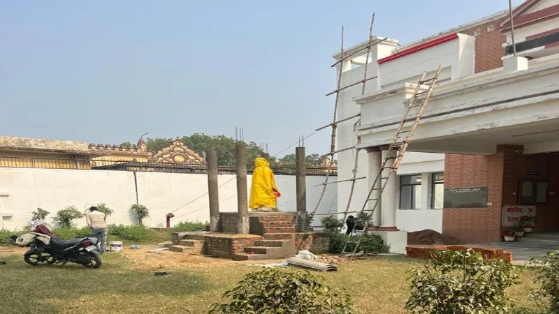 Amrit vichar impact : अटल जी की प्रतिमा को अब जल्द मिल जाएगी छत