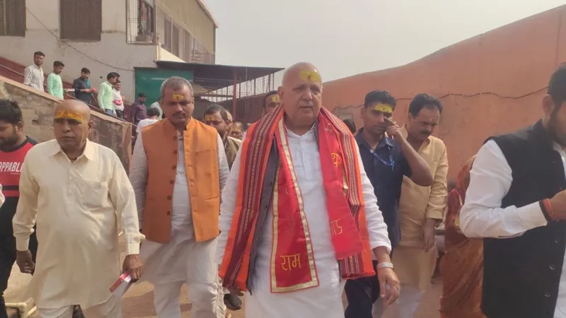 अयोध्या:महोत्सव की तैयारियों को लेकर साधु-संतों से मिले सूर्य प्रताप शाही, बोले- प्राण प्रतिष्ठा उत्सव से जुड़ेगा समाज का हर वर्ग 