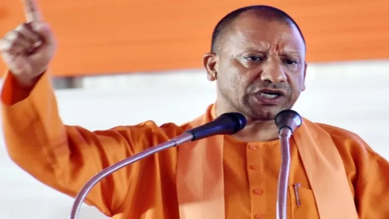गोरखपुर : सीएम योगी का बड़ा बयान - गाजियाबाद में देखा प्रदूषण का अंधेरा, पंजाब से फैल रहा धुआं