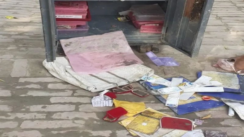बहराइच : सराफा की दुकान से चोरी हुआ सामान तालाब के किनारे मिला