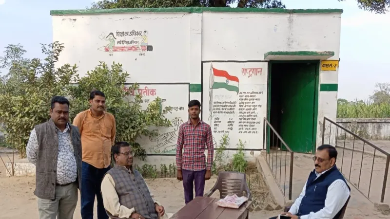 मतदाता पुनरीक्षण : बहराइच में सांसद और नगर क्षेत्र डीएम ने किया अवलोकन  