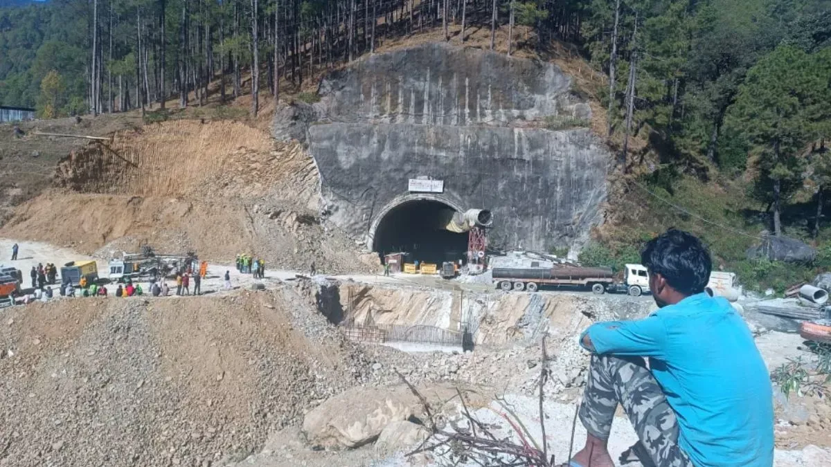 सुरंग हादसा: बचाव अभियान के रुकने से झारखंड के एक गांव के लोगों की बढ़ी चिंता 