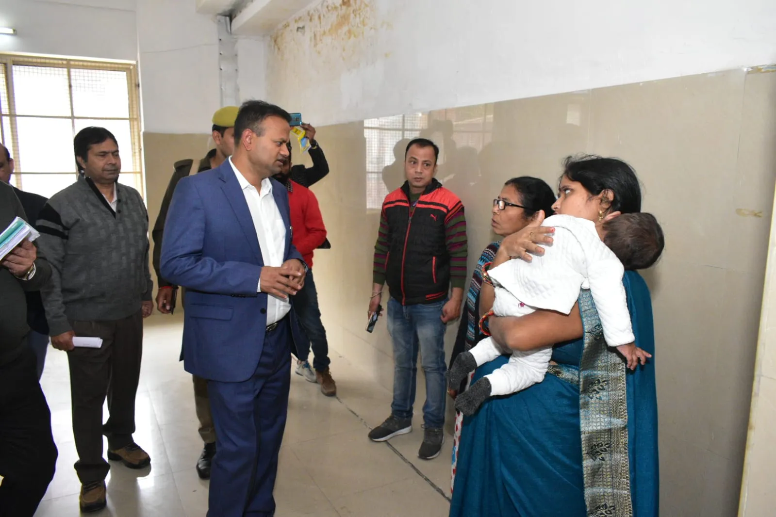 बरेली: महिला अस्पताल में हुए हादसे की विभागीय टीम नहीं, विद्युत सुरक्षा विभाग करेगा जांच