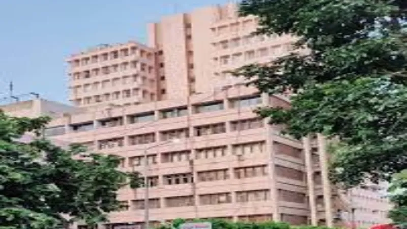 लखनऊ : बिजली उपभोक्ताओं को आज से मिलेगा सरचार्ज में छूट का लाभ