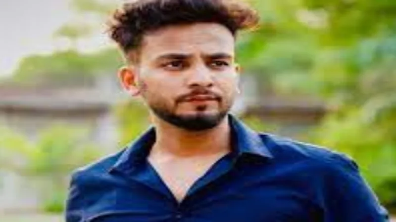 यूट्यूबर एल्विश यादव के खिलाफ मुकदमा दर्ज, लगा ये बड़ा आरोप 