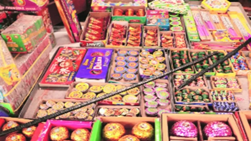 आगरा में केवल 9 जगह ही मिलेंगे हरित पटाखे, अस्थाई लाइसेंस पर खुलेंगी 294 दुकानें 