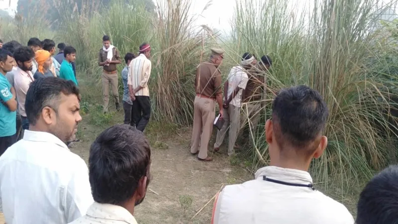 फतेहपुर : महिला का हाथ और सिर कटा शव बरामद, जांच में जुटी पुलिस 