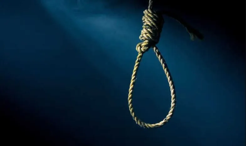 बरेली: पांच महीने से बीमार बेटी...महिला हुई परेशान, फंदा लगाकर दी जान