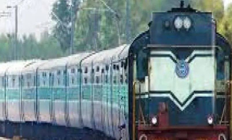 बरेली: मुंबई आने जाने वाली ट्रेनें दो महीने तक फुल, लंबी वेटिंग