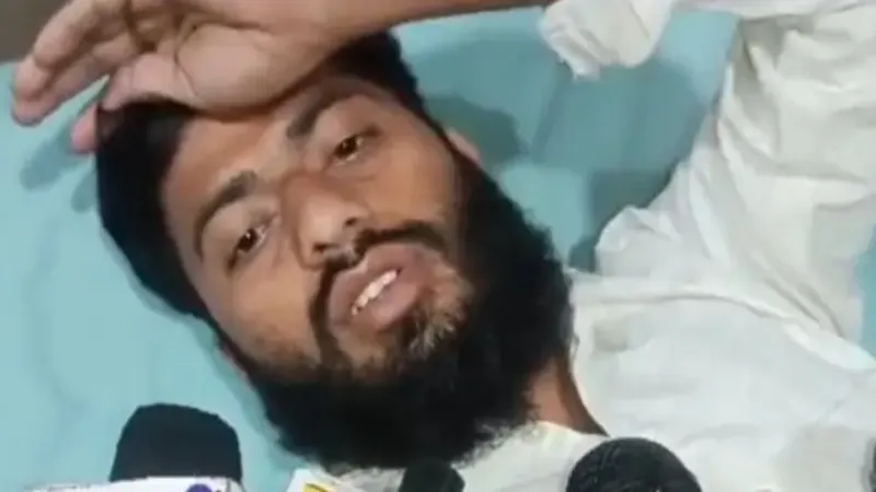 AMU में पूर्व छात्र ने की हर्ष फायरिंग, एक के पैर में लगी गोली 