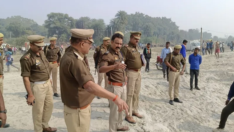 रायबरेली में डलमऊ मेला परिसर का एसपी ने किया निरीक्षण , जांची व्यवस्था 