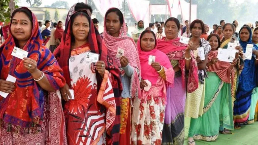 छत्तीसगढ़ विधानसभा चुनाव: 6447 मतदाताओं ने घर से वोट डालने का किया फैसला 