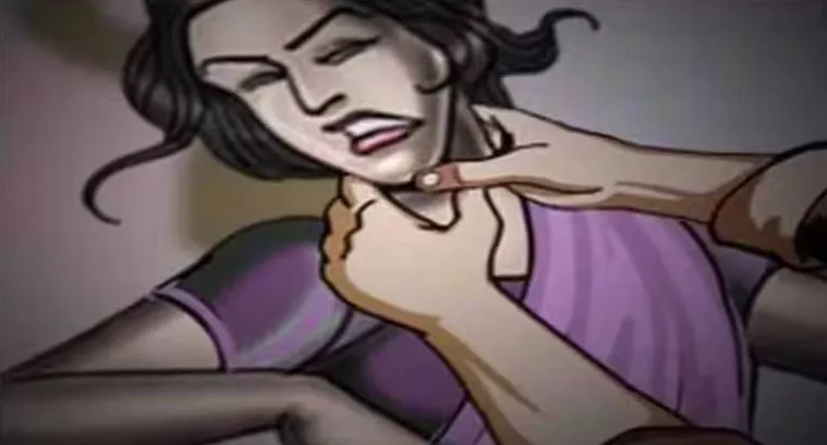 बरेली: फॉर्च्यूनर न मिलने पर पत्नी का गला दबाकर हत्या की कोशिश