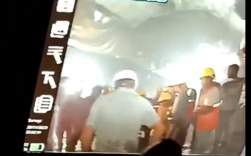 उत्तरकाशी:  एंडोस्कोपिक कैमरा पहुंचा सुरंग के अंदर, 41 मजदूर सुरक्षित..परिजनों को बड़ी राहत