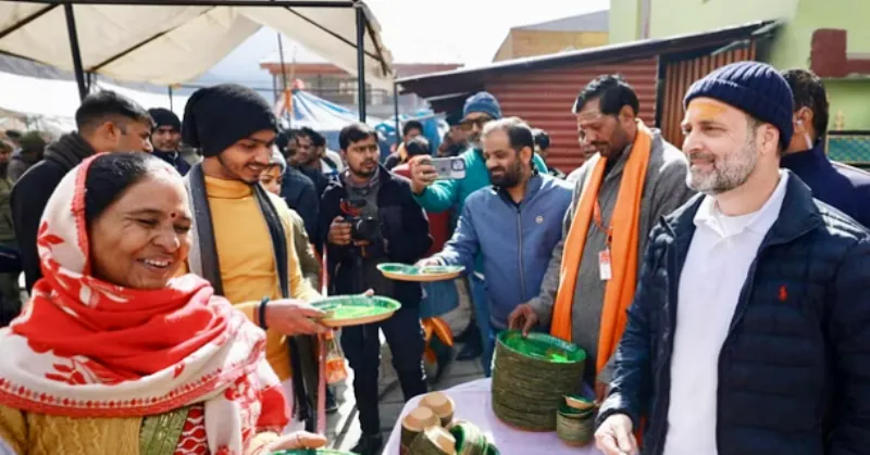 रुद्रप्रयाग: राहुल गांधी ने बांटा भक्तों को प्रसाद, भैरवनाथ मंदिर और ध्यान गुफा भी जाएंगे