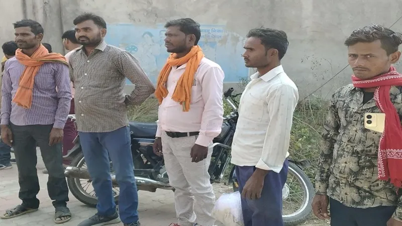 बहराइच: फूस के मकान में लगी आग, जिंदा जल ग्रामीण, परिजनों में कोहराम