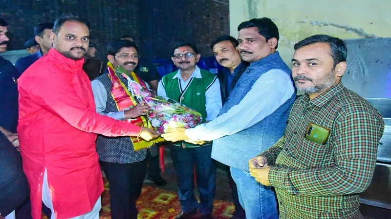 प्रतापगढ़: उद्यमियों ने औद्योगिक मंत्री से जताई नाराजगी, कहा- हम लोगों की कोई सुनने वाला नहीं