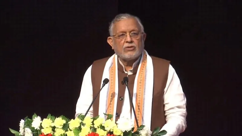 संविधान दिवस पर मंत्री सुरेश खन्ना ने पढ़ा उद्देशिका, कहा- अधिकारों को समझें और पालन करें