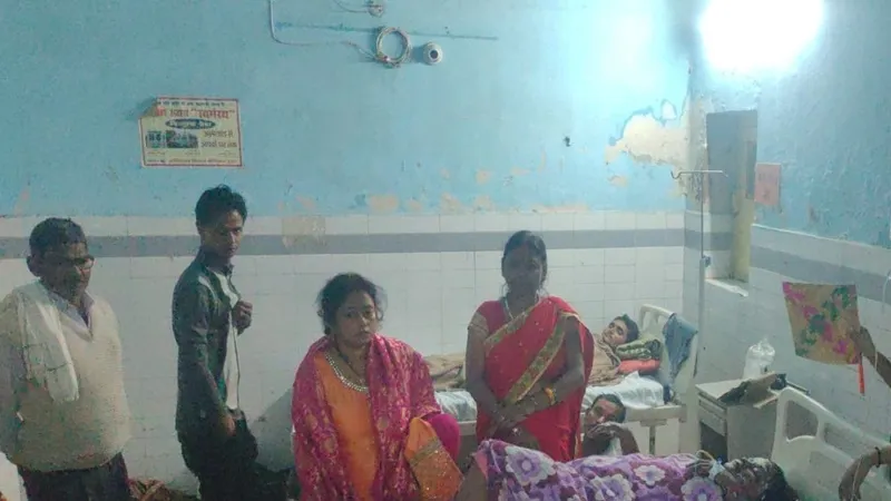 बहराइच: गैस लीक होने पर लगी आग, दूल्हे की मां और मौसी समेत तीन झुलसे 