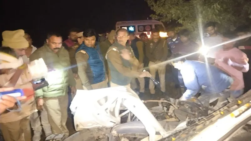 प्रतापगढ़ में भीषण सड़क हादसा: कार और बस की टक्कर में पिता-पुत्री की दर्दनाक मौत, अन्य घायल