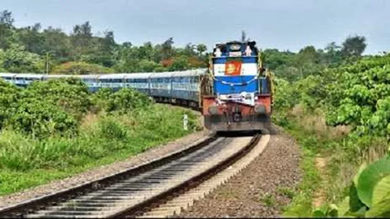 रेलवे प्रशासन का बड़ा फैसला: विशाखापट्टनम तक जायेगी संबलपुर-बनारस एक्सप्रेस