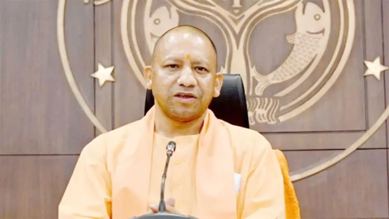 लखनऊ; जम्मू कश्मीर के राजौरी में शहीद हुए आगरा के लाल कैप्टन शुभम गुप्ता को सीएम योगी ने दी श्रद्धांजलि