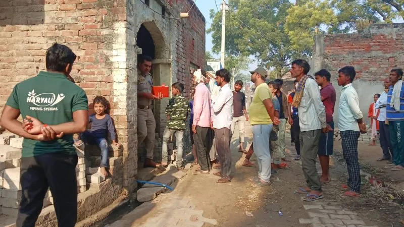 Farrukhabad News: टीका लगाने के बाद नवजात की मौत, परिजनों ने लगाया लापरवाही का आरोप