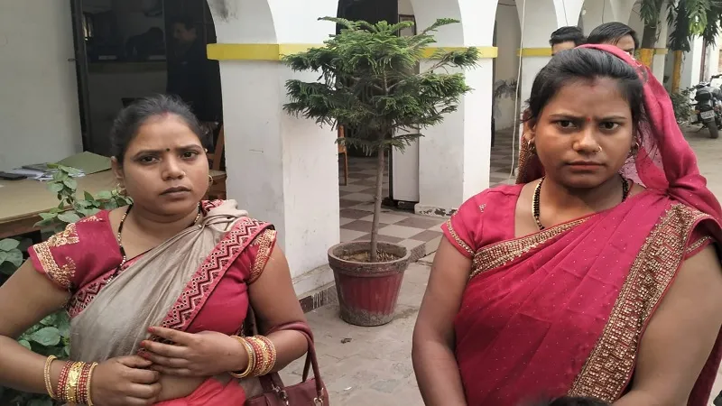 संभल: रोडवेज बस में महिला यात्री के बैग से उड़ाए पांच लाख के जेवर 