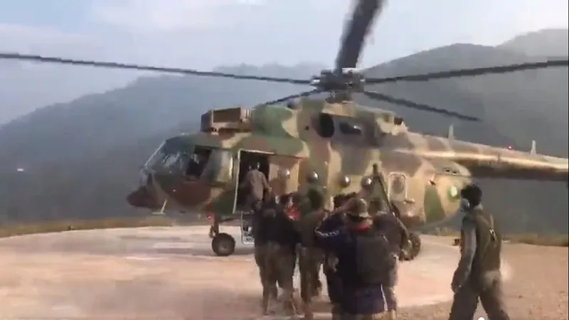 पाकिस्तान में आतंकवादी हमले में दो पुलिसकर्मियों की मौत, तीन घायल 