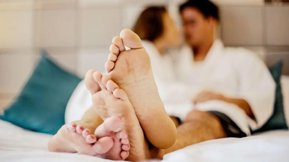 बरेली: पत्नी ने पति को किशोरी के साथ आपत्तिजनक हालत में पकड़ा