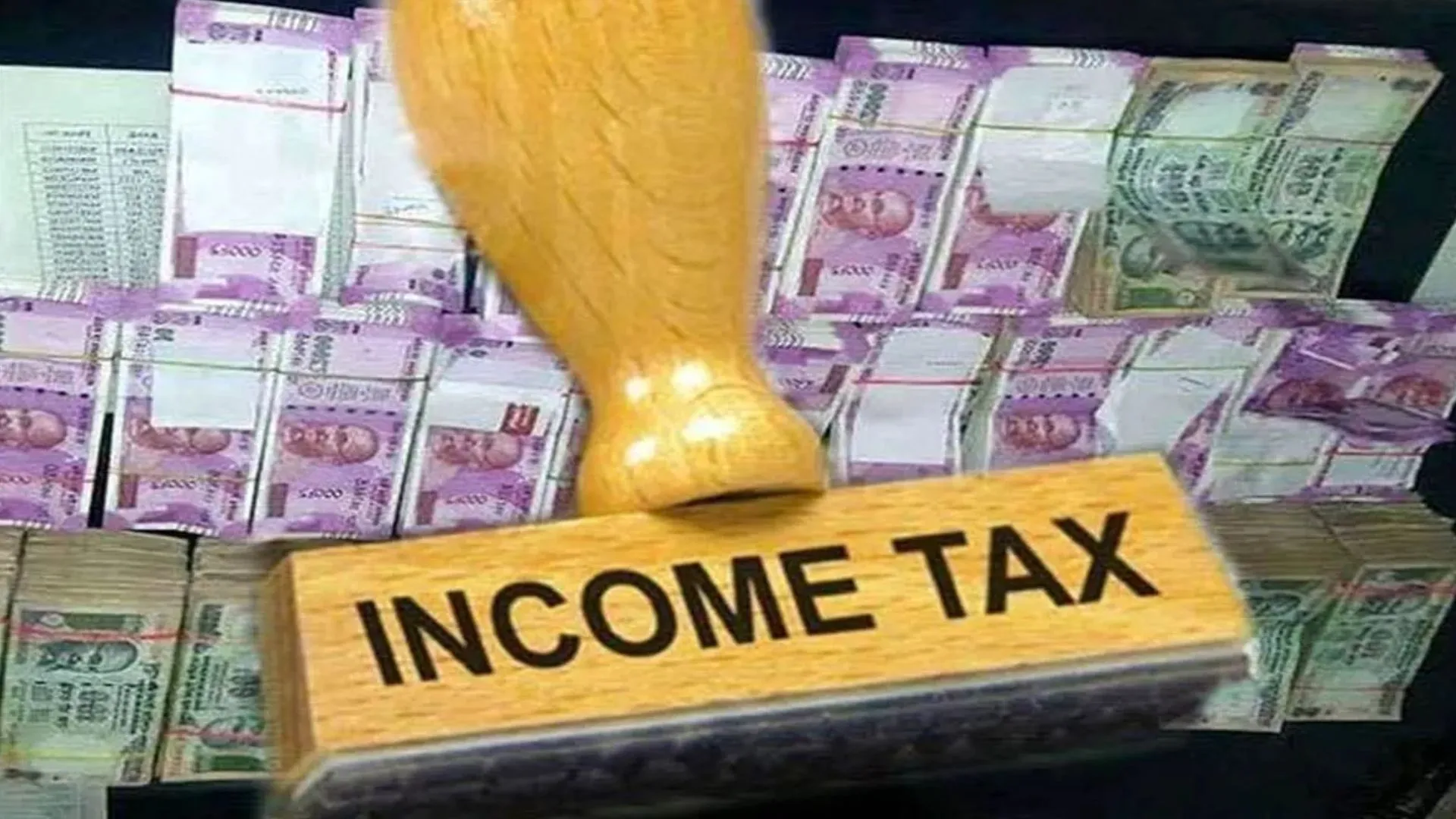 आयकर विभाग ने तमिलनाडु के मंत्री वेलु के परिसरों पर छापे मारे 