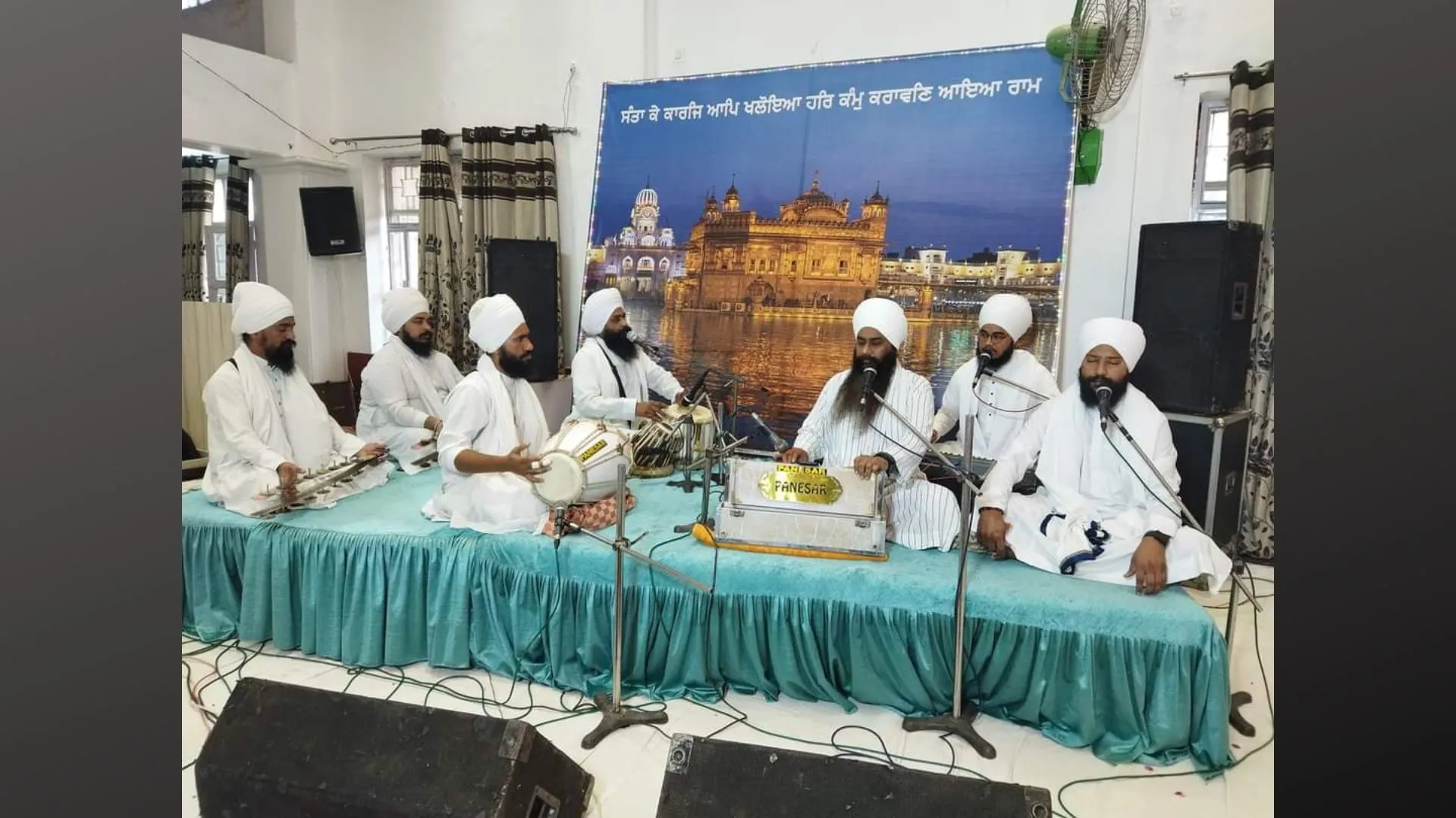 बरेली: गुरु सिंह सभा गुरुद्वारे में सजा कीर्तन दीवान