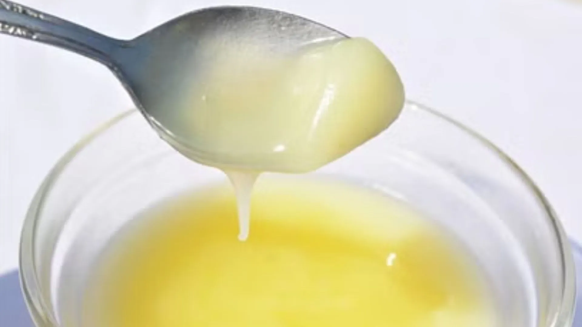 दिल्ली: नकली घी बनाने वाली फैक्ट्री का भंडाफोड़, कई लोकप्रिय ब्रांड के लेबल जब्त 