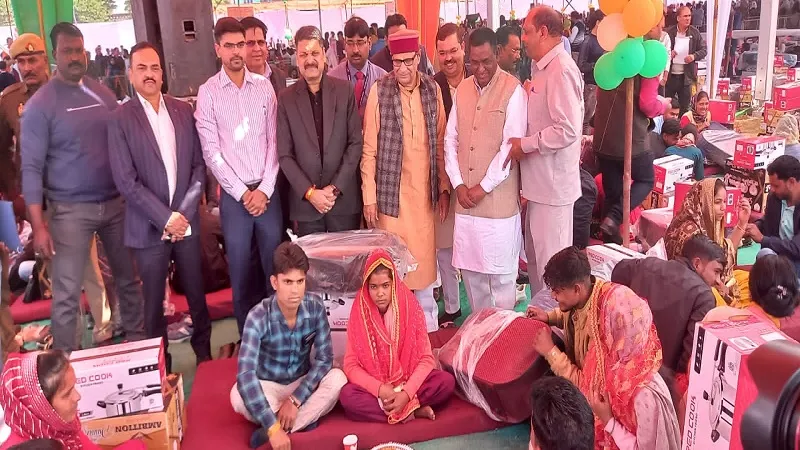 मुरादाबाद: वैवाहिक बंधन में बंधे दो हजार से अधिक जोड़े, जन प्रतिनिधियों व अधिकारियों ने दिया आशीर्वाद