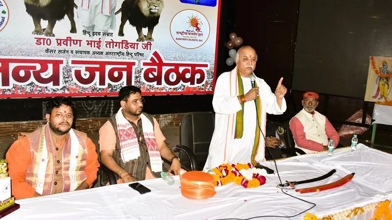 मुरादाबाद : अगले एक वर्ष में पूरे देश में प्रारंभ होंगे एक लाख हनुमान चालीसा केंद्र 