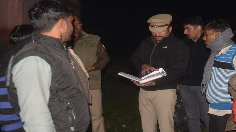 संभल : खड़ी बाइक को ट्रैक्टर-ट्राली ने मारी टक्कर, युवक की मौत 