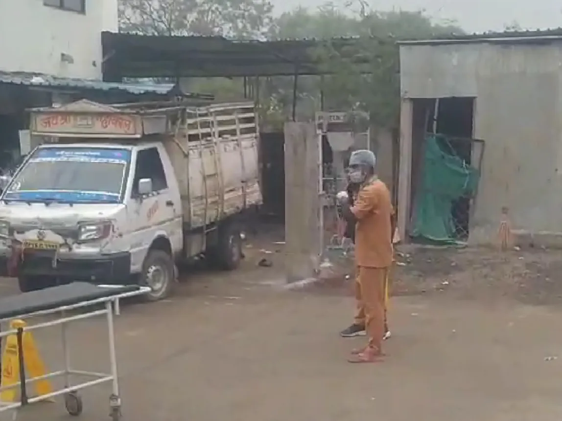 मध्यप्रदेश: ऑक्सीजन सिलेंडर फटने से एक मजदूर की मौत और एक घायल