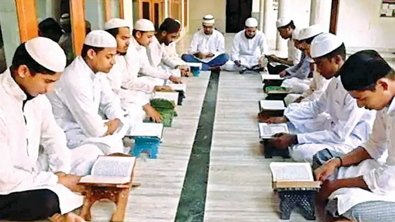 Kanpur News: अब मदरसों की निगरानी आईसीसीसी कक्ष से, स्मार्ट सिटी ऑफिस से रखी जाएगी नजर