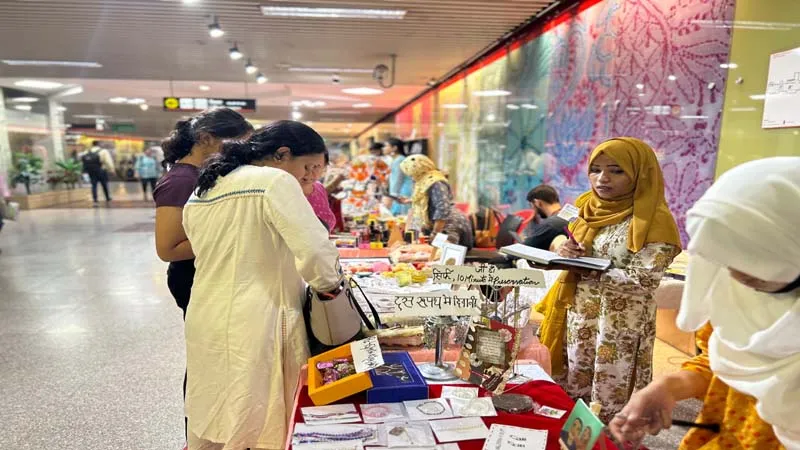 लखनऊ : मेट्रो स्टेशन पर दिवाली कार्निवल', इन 40 स्टॉलों पर देख सकेंगे कई परिधान