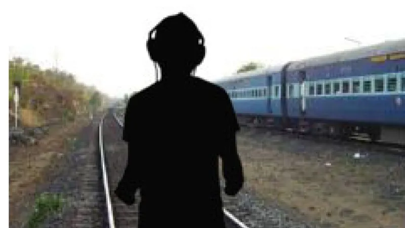 Kanpur News: आवाज देती जिंदगी, मगर अनसुना करते लोग… ईयरफोन बुझा रहा घरों का चिराग, बानगी है ये कुछ घटनाएं