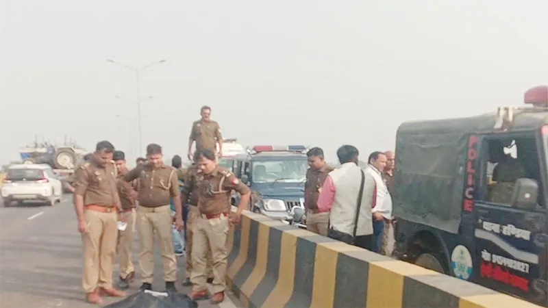 बहन की शादी के लिए चाचा के साथ बाइक से जा रहे भाई को अज्ञात वाहन ने मारी टक्कर, मौत, कोहराम
