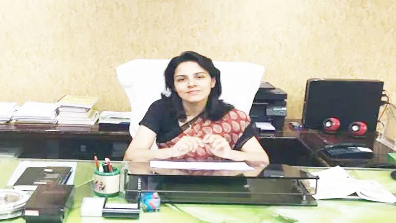 नगर निगम के तालाबों पर प्रॉपर्टी डीलर ने जमाया कब्जा, मंडलायुक्त को जानकारी मिली तो हुईं नाराज, उठाया यह कदम!